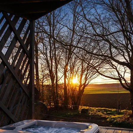 Kapolcsi Sziklák Parque de Campismo