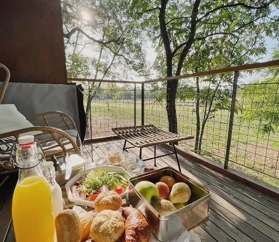 Camping Kapolcsi Sziklak Zalapetend